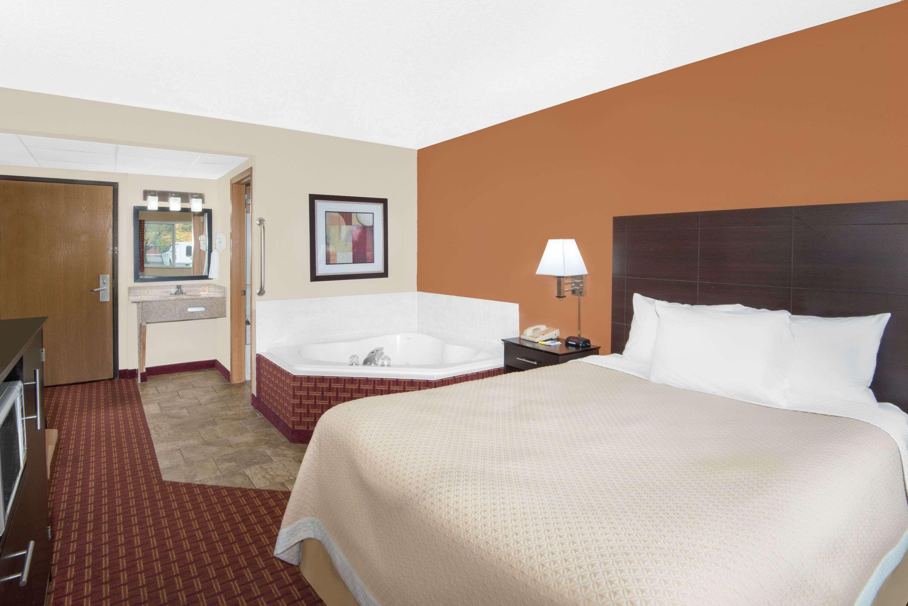Days Inn By Wyndham Ames Ngoại thất bức ảnh