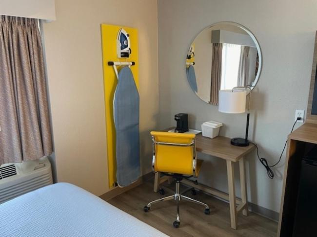 Days Inn By Wyndham Ames Ngoại thất bức ảnh